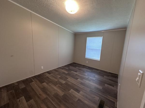 2022 47TRU28483RH22  Home
