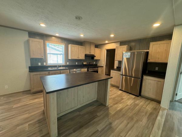 2025 Clayton Homes Inc Mobile Home For Sale