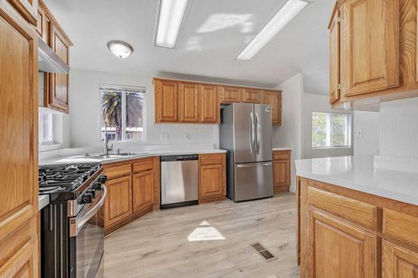 2000 Skyline Manufactured Home
