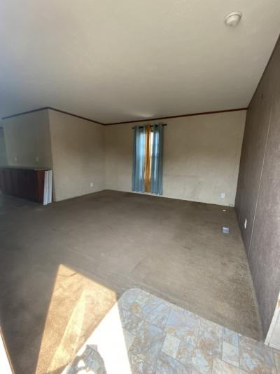 Photo 3 of 6 of home located at 1881 Stafford Ct #252 Milford, MI 48381