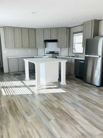 Photo 2 of 17 of home located at 117 Watson Drive Maryville, TN 37801