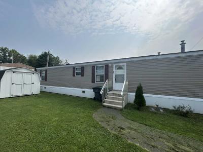 Photo 3 of 17 of home located at 148 Old Revina Road Selkirk, NY 12158