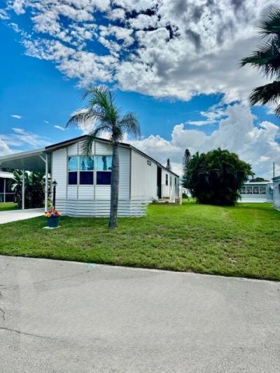 Photo 3 of 11 of home located at 15 Alta Loma Port St Lucie, FL 34952