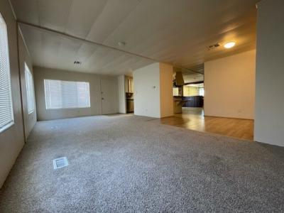 Photo 4 of 12 of home located at 5541 E Tulare St #13 Fresno, CA 93727