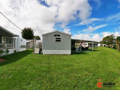 Photo 4 of 31 of home located at 918 Reed Canal Road, Lot 417 South Daytona, FL 32119