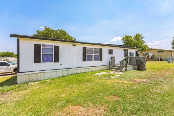 1996 FT WORTH DIV OF CAVALIER HM BUILDERS LLC Town House Manufactured Home