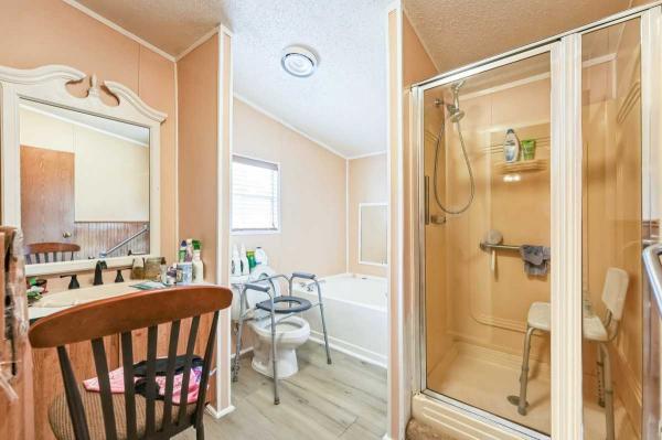 1996 FT WORTH DIV OF CAVALIER HM BUILDERS LLC Town House Manufactured Home