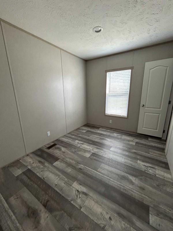2023 Clayton Mobile Home