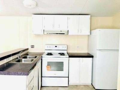 Photo 5 of 8 of home located at 46 Vista Mobile Dr Baltimore, MD 21222