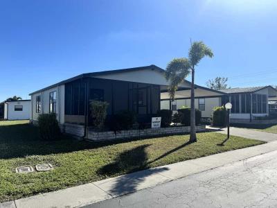 Photo 2 of 17 of home located at 569 Horizon Drive North Fort Myers, FL 33903