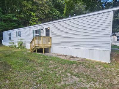 Mobile Home at 44 Norwich Ave Norwich Norwich, CT 06360