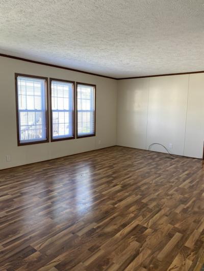 Photo 5 of 20 of home located at 1814 Davis St #457 Milford, MI 48381