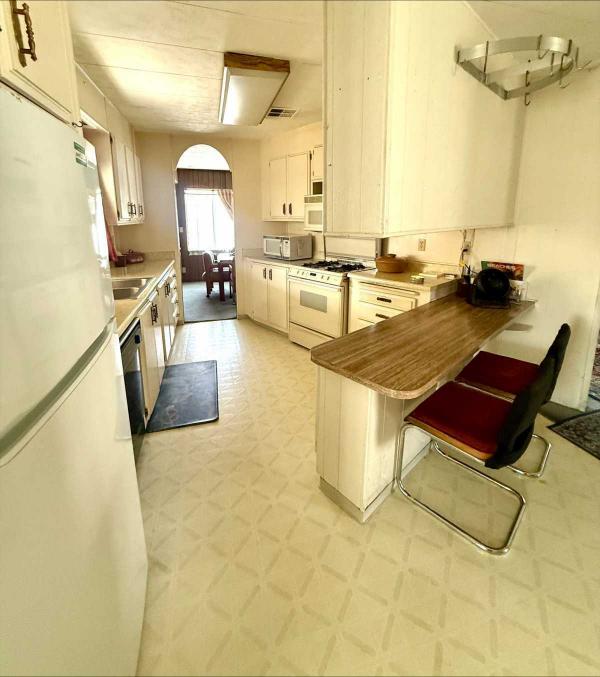 1972 SPA SPA Manufactured Home