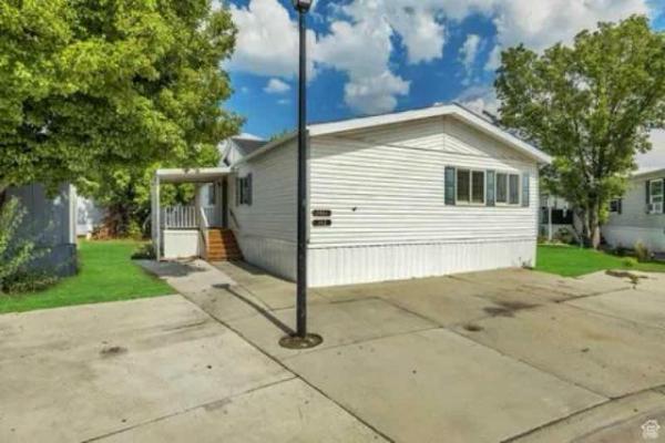 2000 MANU Mobile Home For Sale