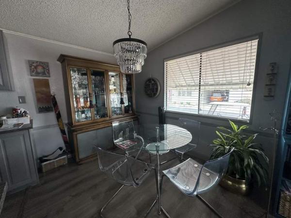 1985 Cavco Manufactured Home