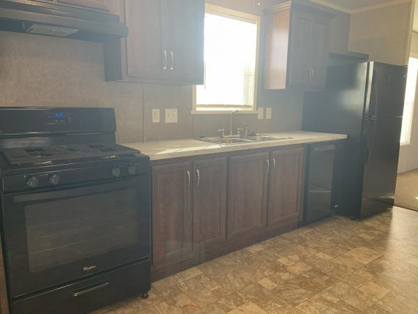 2020 Champion RA1670202 (2Bed) Mobile Home