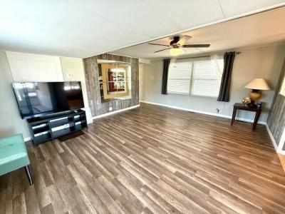 Photo 2 of 16 of home located at 2550 State Rd. 580 #0495 Clearwater, FL 33761