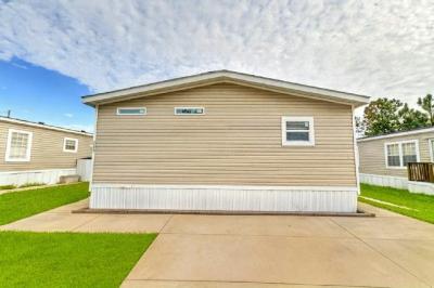 Photo 4 of 8 of home located at 269 Barrow St Apopka, FL 32712
