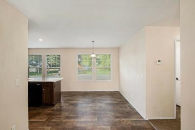 Photo 3 of 15 of home located at 234 Roosevelt Dr Davison, MI 48423