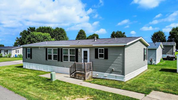 2016 Clayton Mobile Home