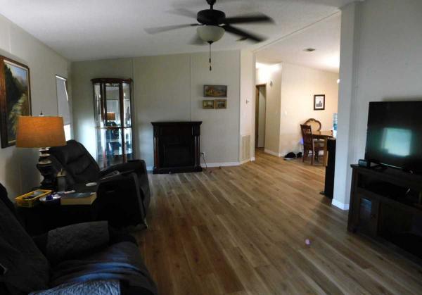 1990 Palm Harbor Manufactured Home