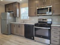2023 Champion RA1670216 Mobile Home