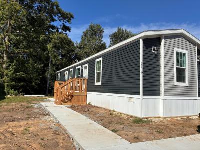 Mobile Home at 2219 Douglas Dr Highland, MI 48357