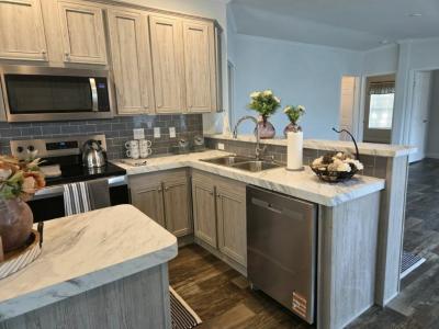 Photo 3 of 20 of home located at 4030 Christopher Cir #801 Lake Worth, FL 33463