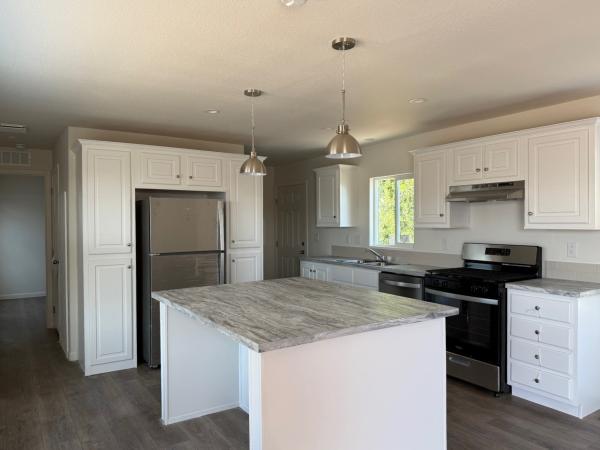 2025 Champion Home Builders, Inc. mobile Home
