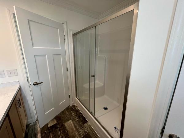 2025 Skyline 33C825 Mobile Home