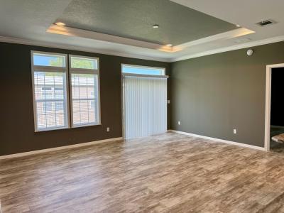 Photo 5 of 12 of home located at 7427 Flowering Tree Circle Groveland, FL 34736