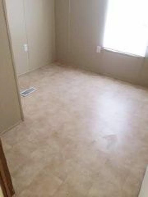 2005 Legacy Housing Ltd Heritage Mobile Home