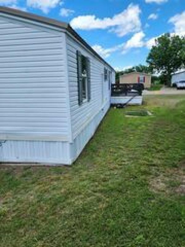 2005 Legacy Housing Ltd Heritage Mobile Home