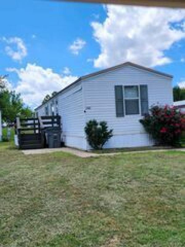 2005 Legacy Housing Ltd Heritage Mobile Home