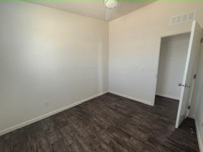 Photo 2 of 10 of home located at 10960 N 67th Avenue #133 Glendale, AZ 85304