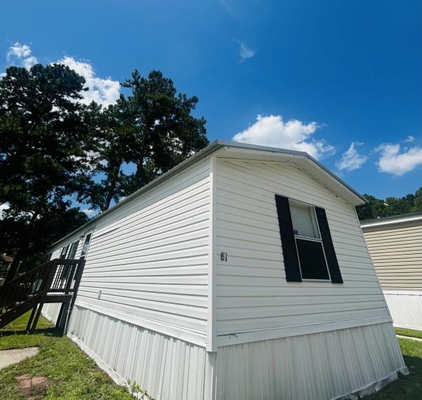 2000 Clayton Homes Inc Mobile Home For Sale
