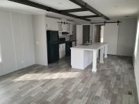 2022 Champion RA1680278 Mobile Home