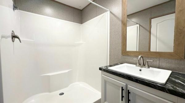 2021 Clayton Homes Inc Epic Journey Mobile Home