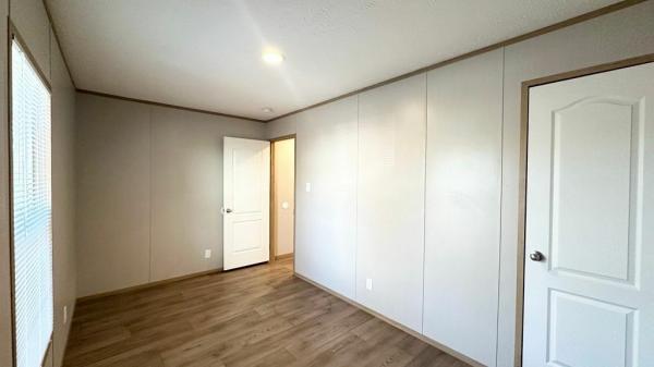 2021 Clayton Homes Inc Epic Journey Mobile Home
