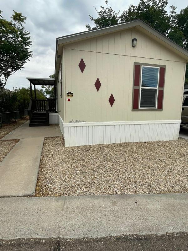 2019 Elliott Mobile Homes Solitaire Mobile Home