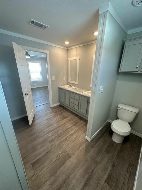 2024 American Homestar Corp Oak Creek Mobile Home