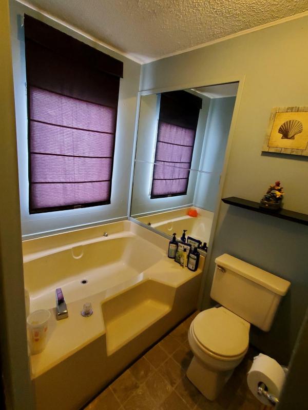 1989 Victorian 403 7016-501  Home