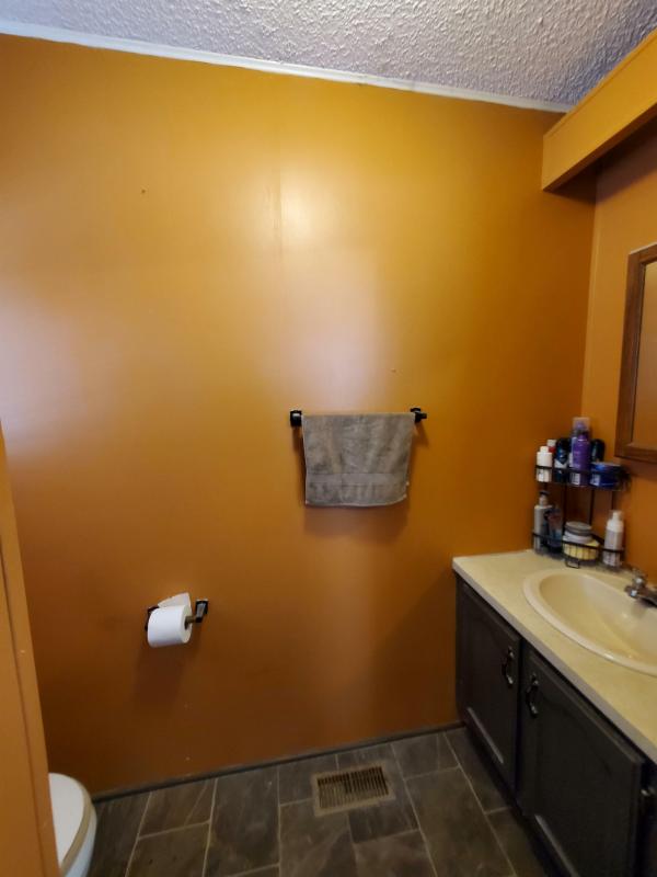 1989 Victorian 403 7016-501  Home