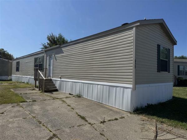 Photo 1 of 2 of home located at 2220 Dunkelburg Rd Lot#620 Fort Wayne, IN 46819