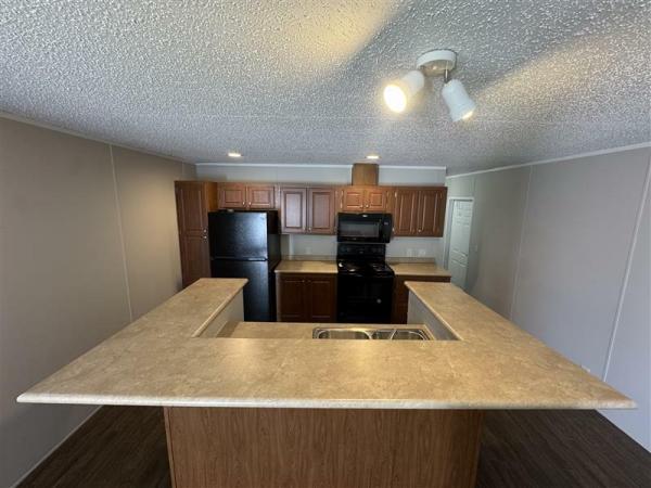 2017 1680-32L  Home