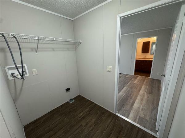 2017 1680-32L  Home