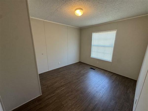 2017 1680-32L  Home