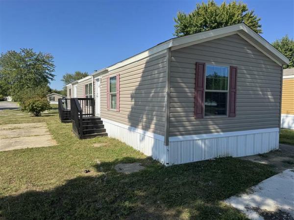 Photo 1 of 2 of home located at 2220 Dunkelburg Rd Lot#711 Fort Wayne, IN 46819