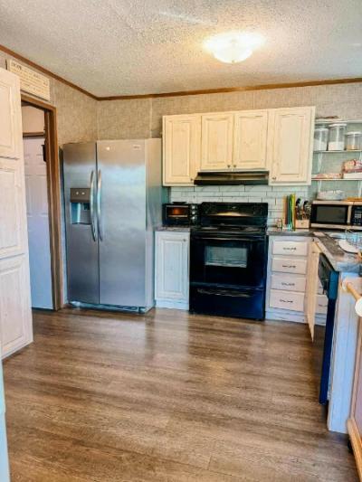 Photo 5 of 13 of home located at 84 Crappie Hollow Ln Taylorsville, NC 28681