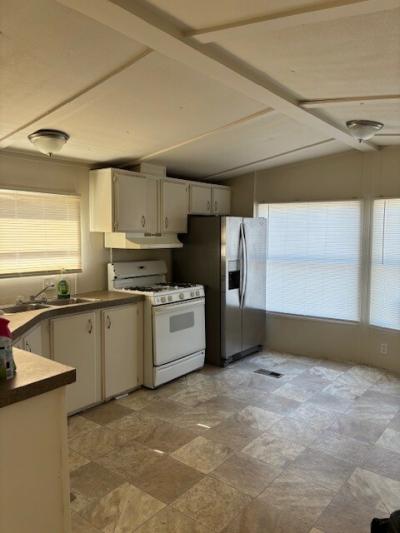 Photo 3 of 10 of home located at 43260 Bordeaux Ave. #680 Sterling Heights, MI 48314